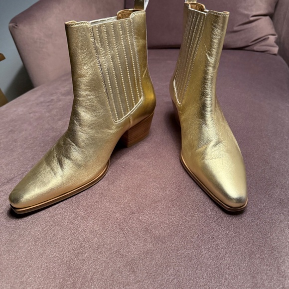 gold lamé leather ankle boots - Picture 4 of 5